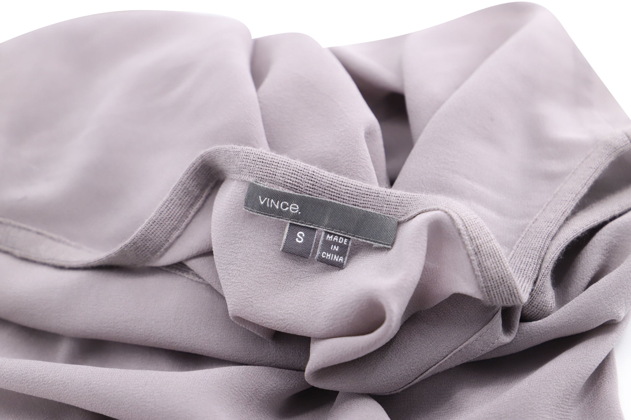 Camisa de seda color gris