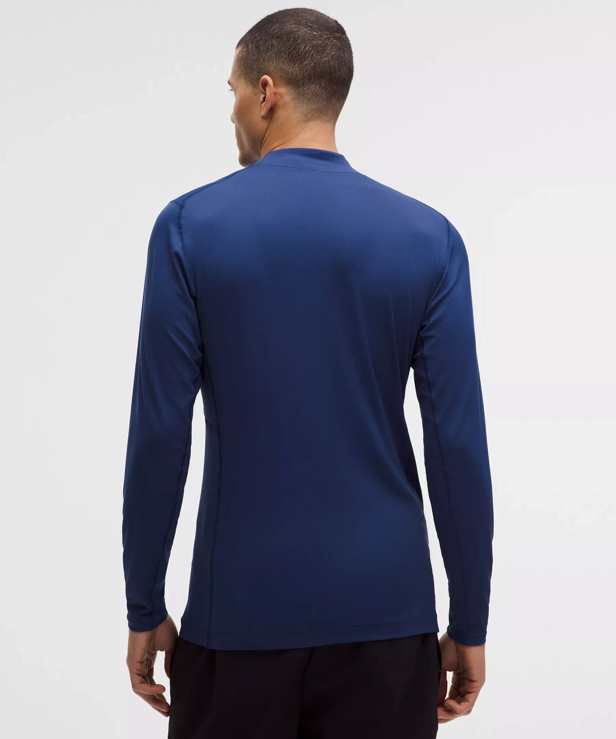 Camiseta deportiva de manga larga con cuello alto