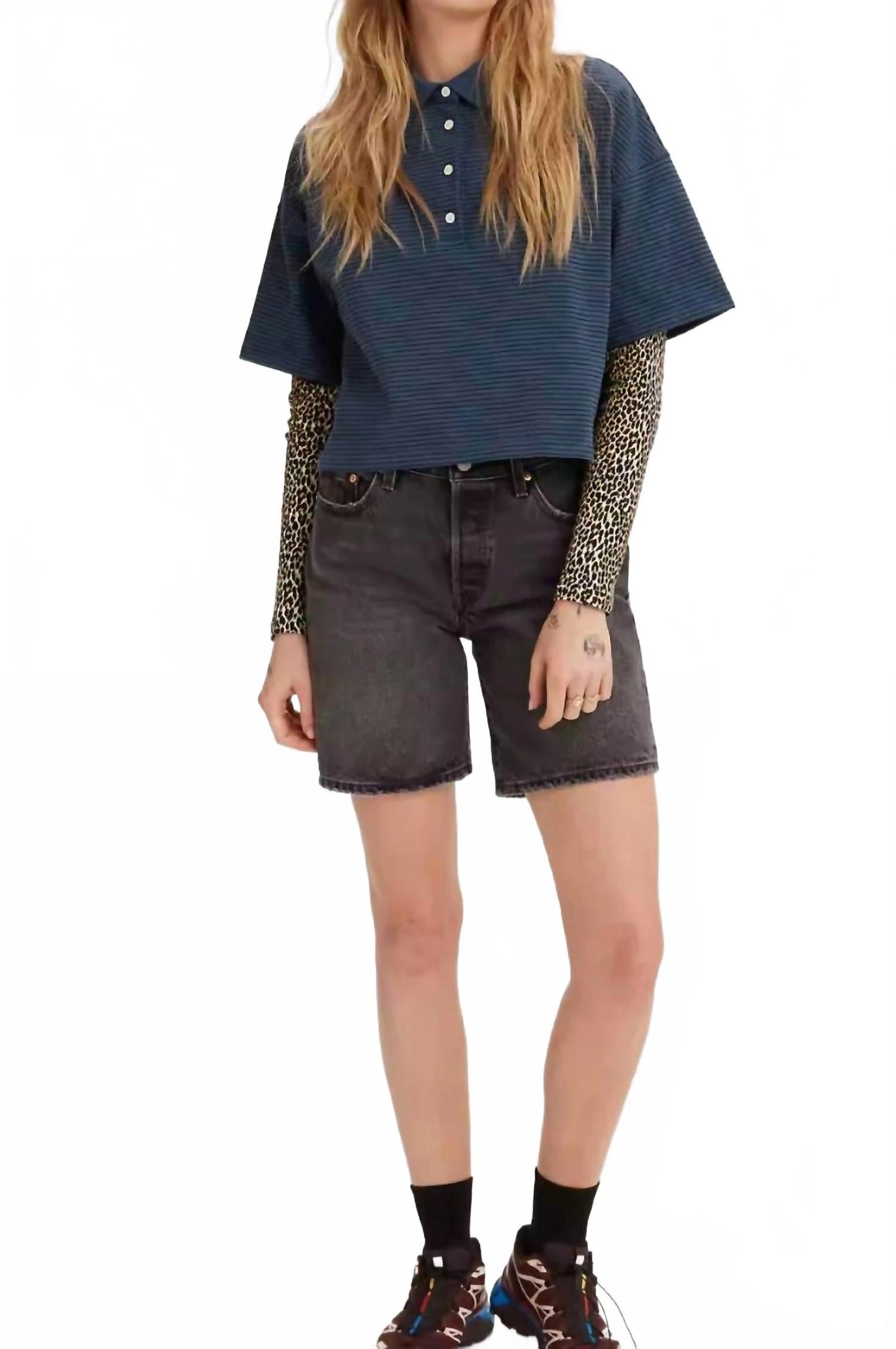 Short color negro