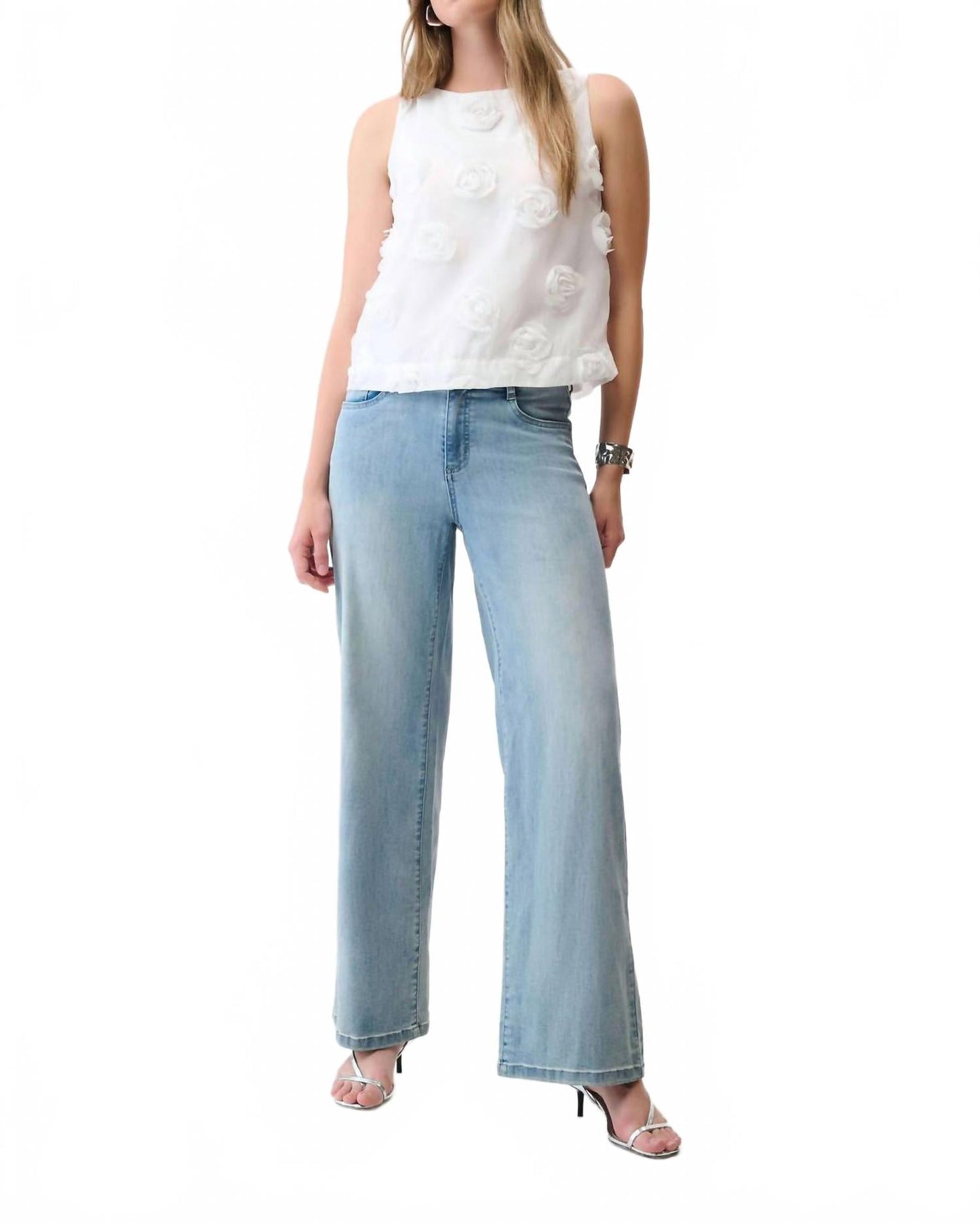 Top con estampado floral color blanco