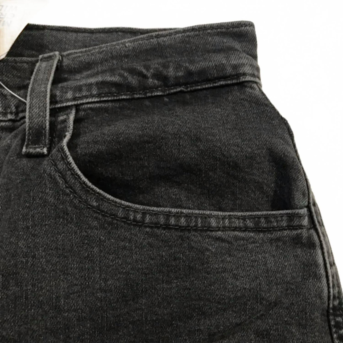 Jean de pierna ancha color negro y gris