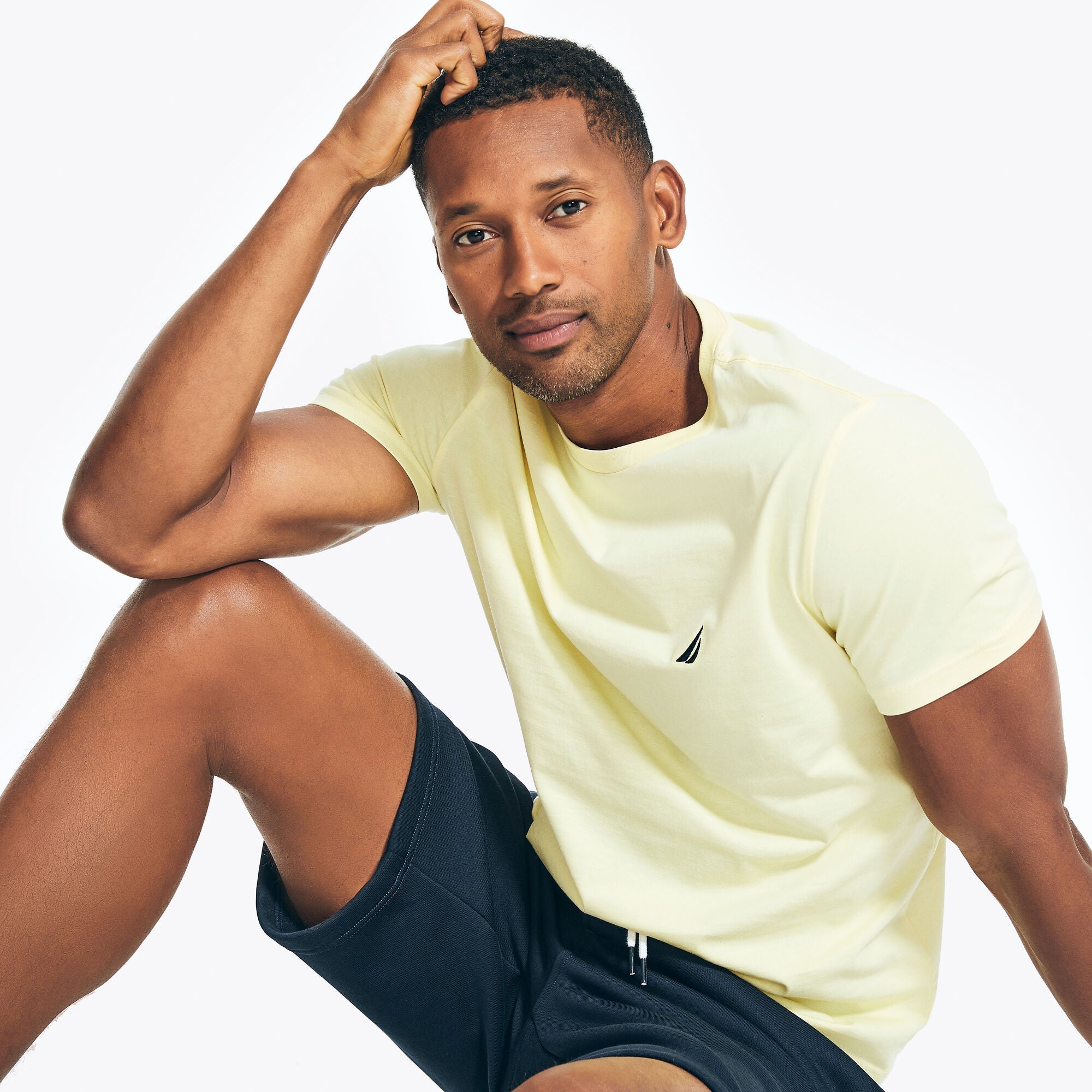Camiseta de hombre con cuello redondo