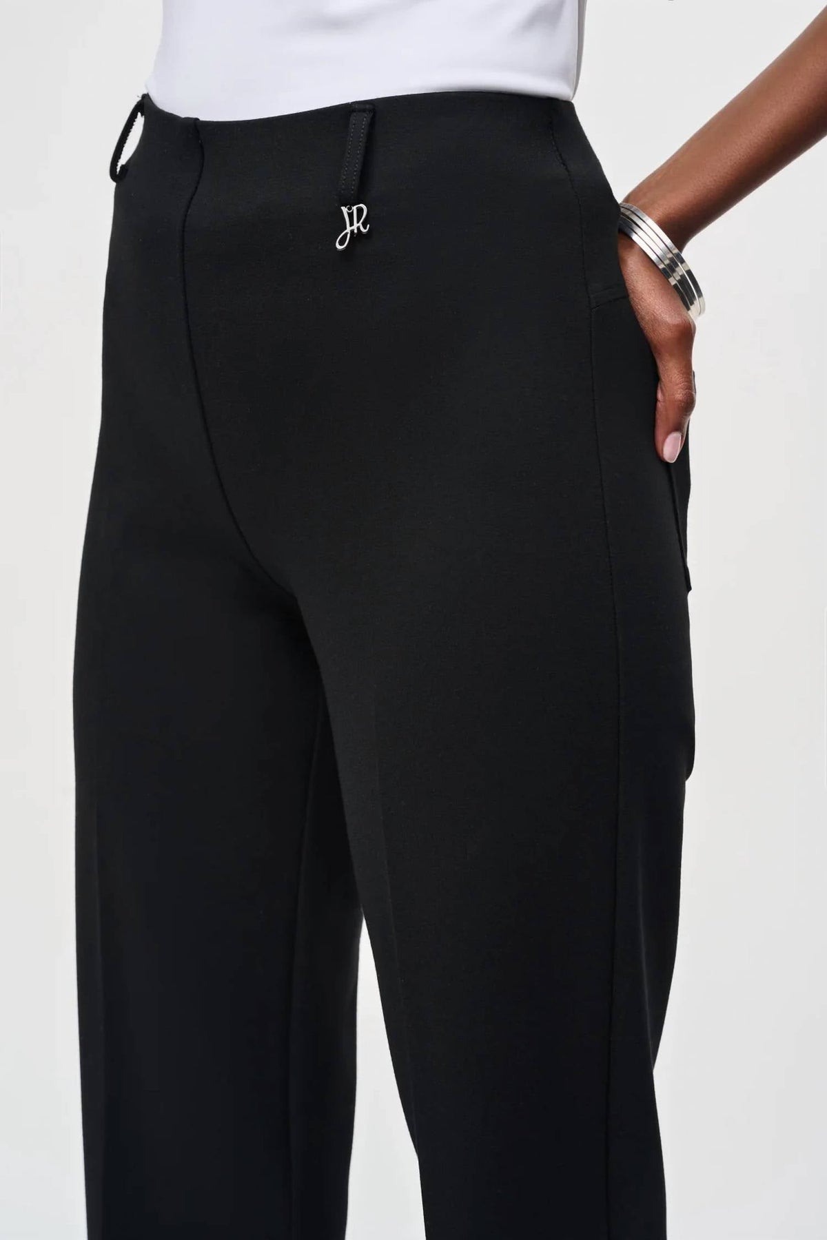 Pantalón color gris