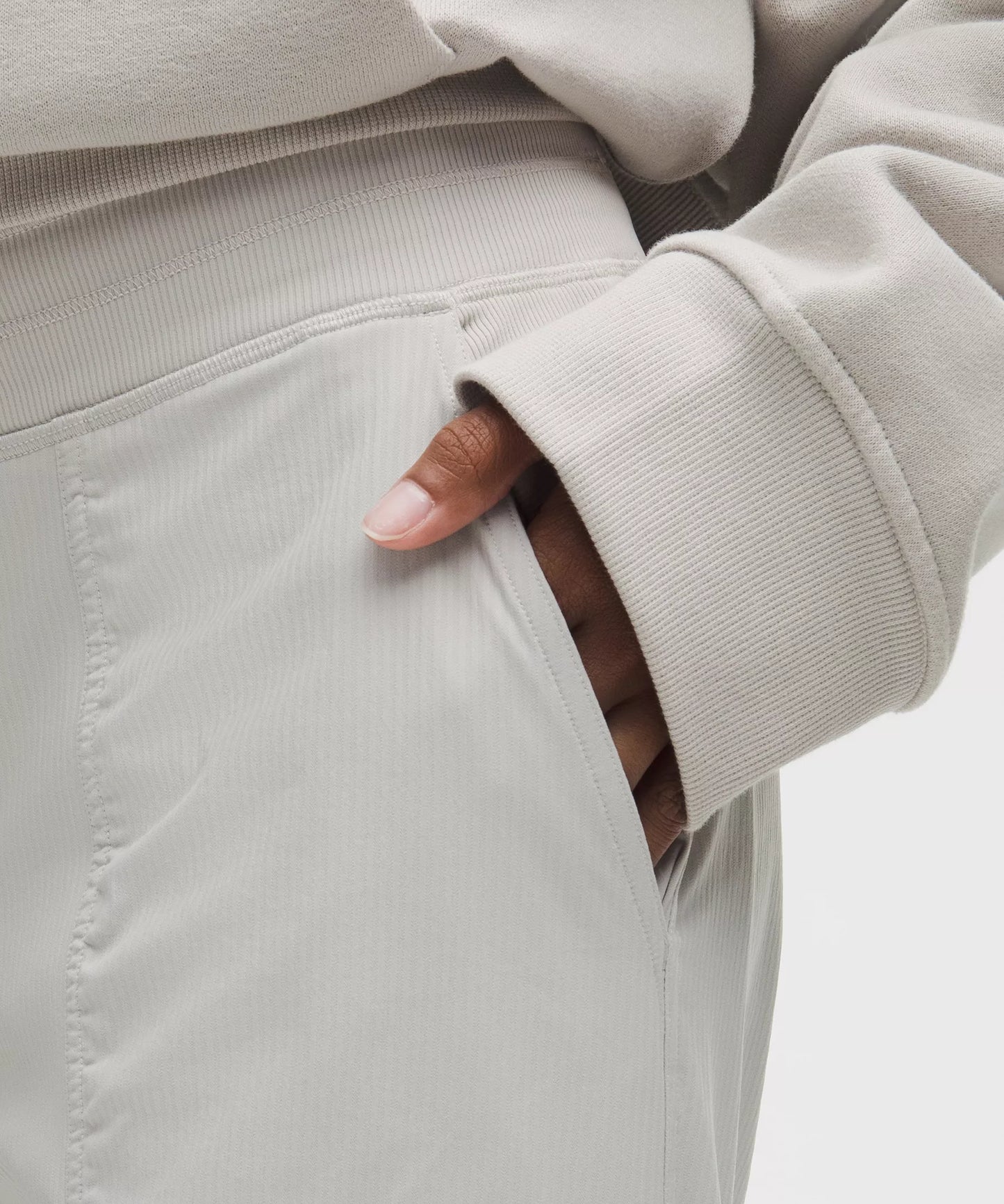Pantalón deportivo de tiro medio