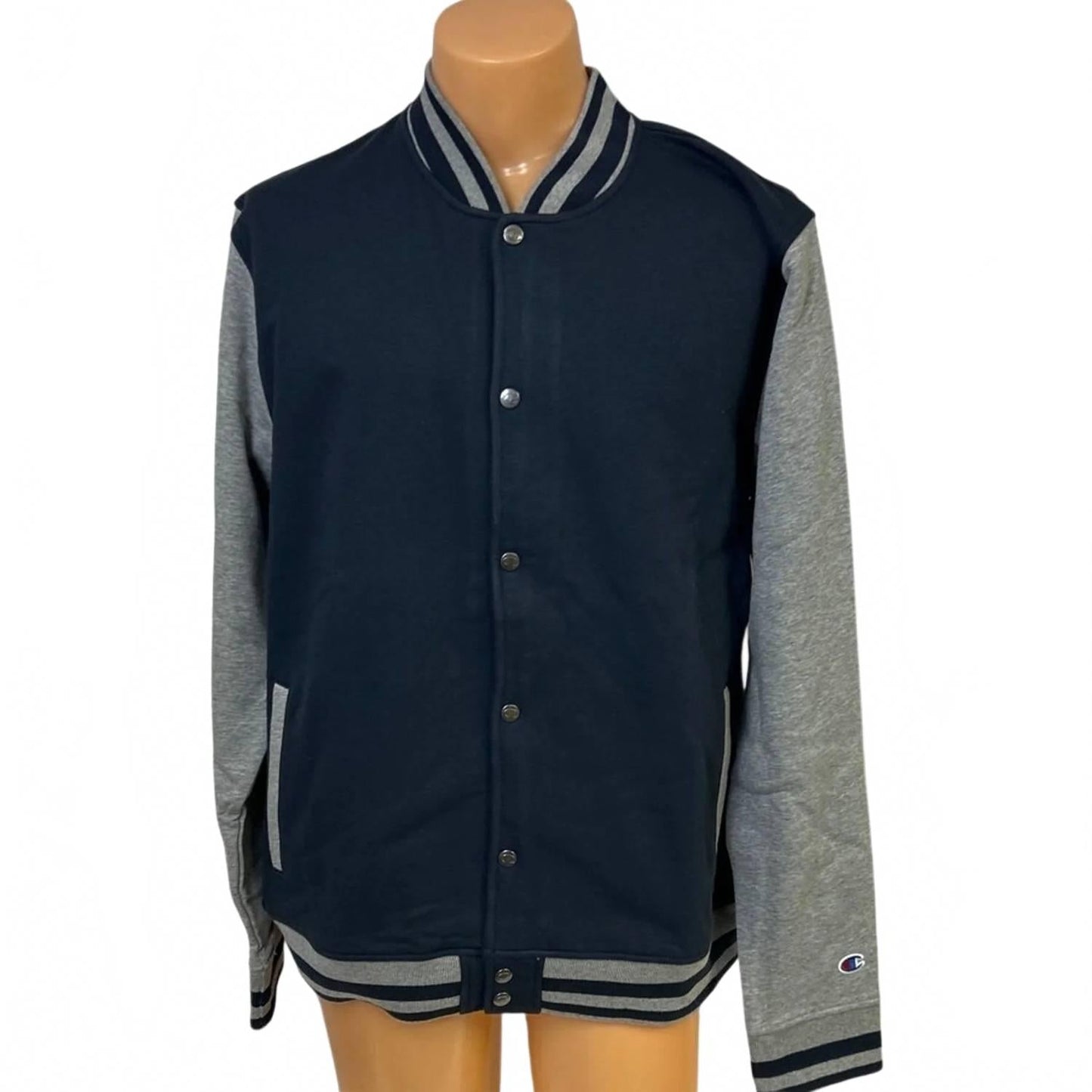 Chaqueta color azul marino y gris