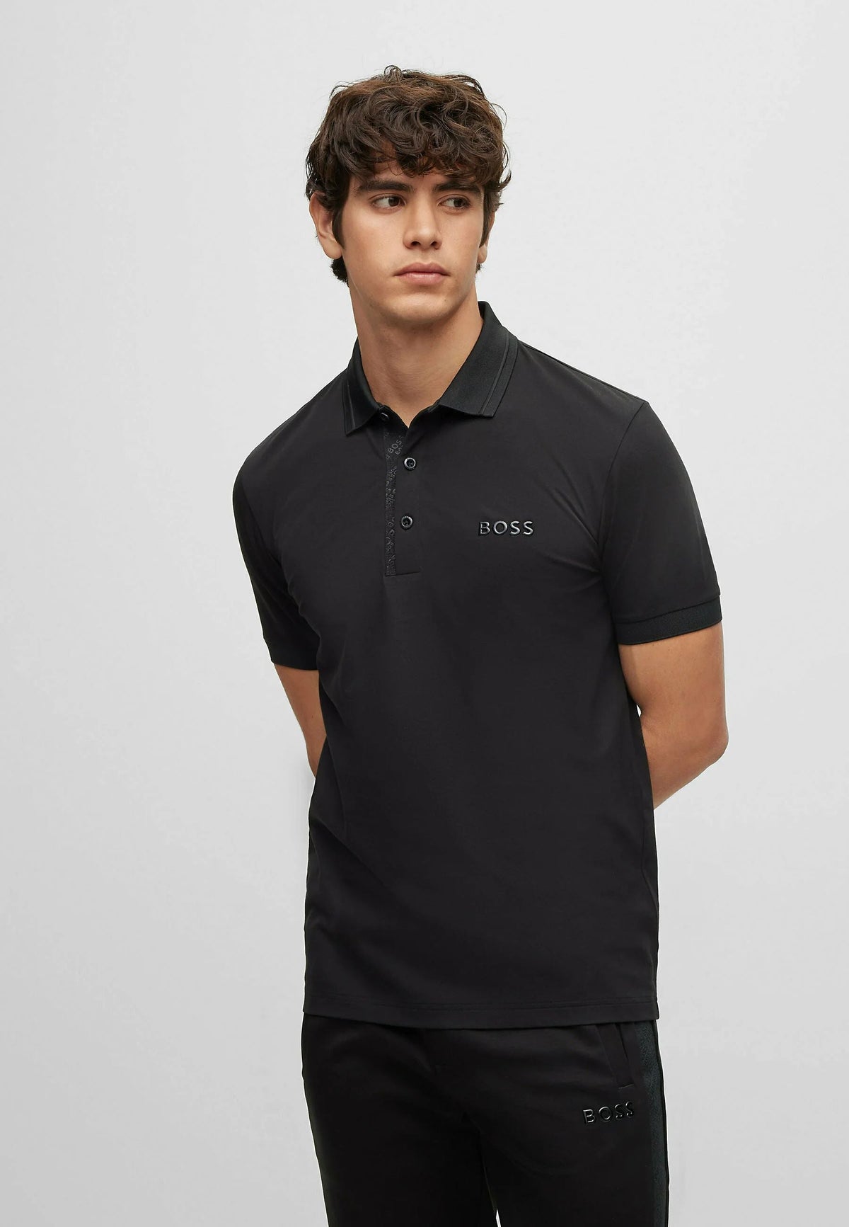Polo de hombre color negro