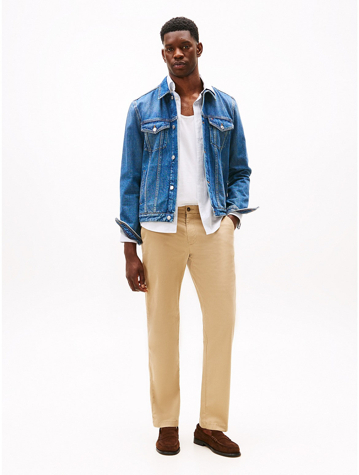 Pantalón de hombre de corte ajustado