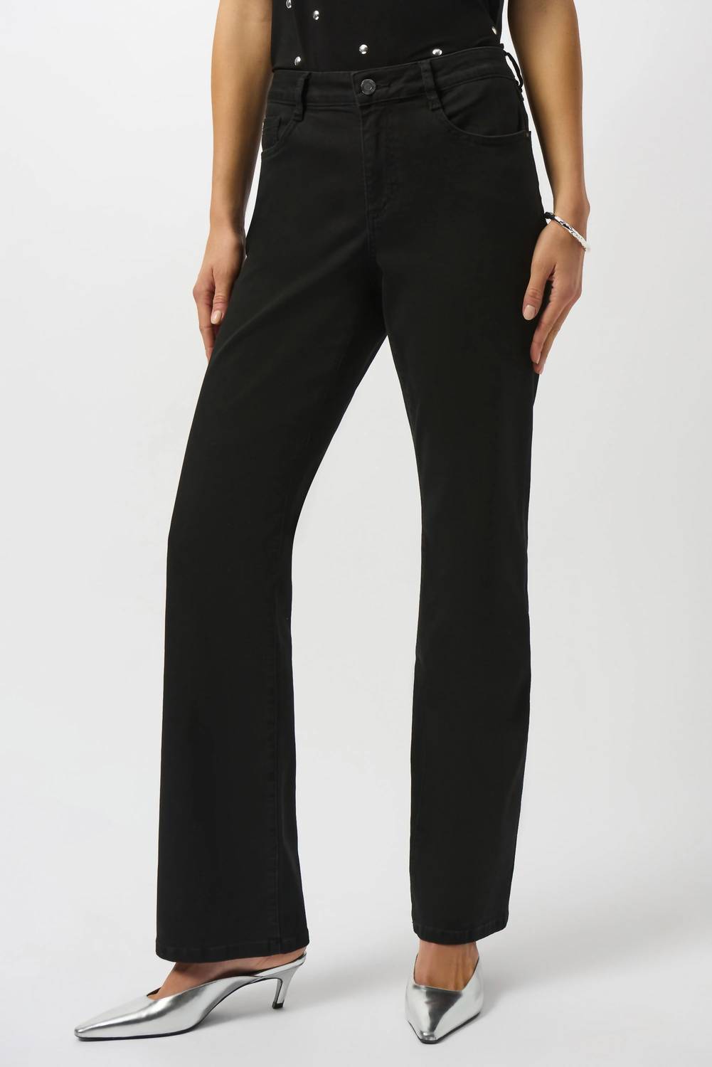 Jean color negro