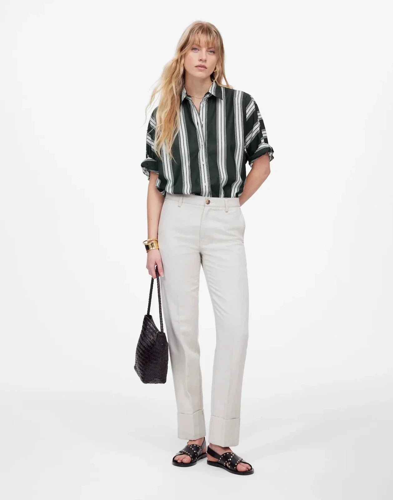 Camisa de mujer de corte amplio con pliegues color verde