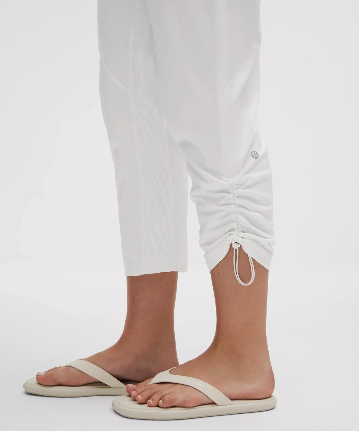 Pantalón de tiro medio