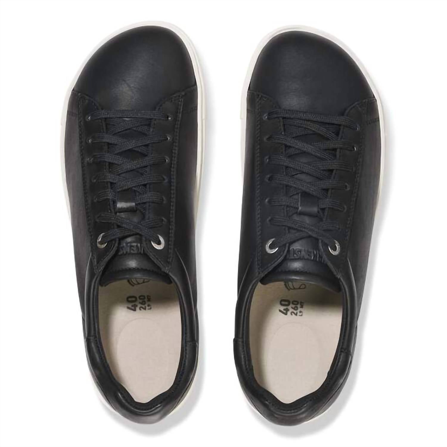Tenis de mujer de cuero color negro