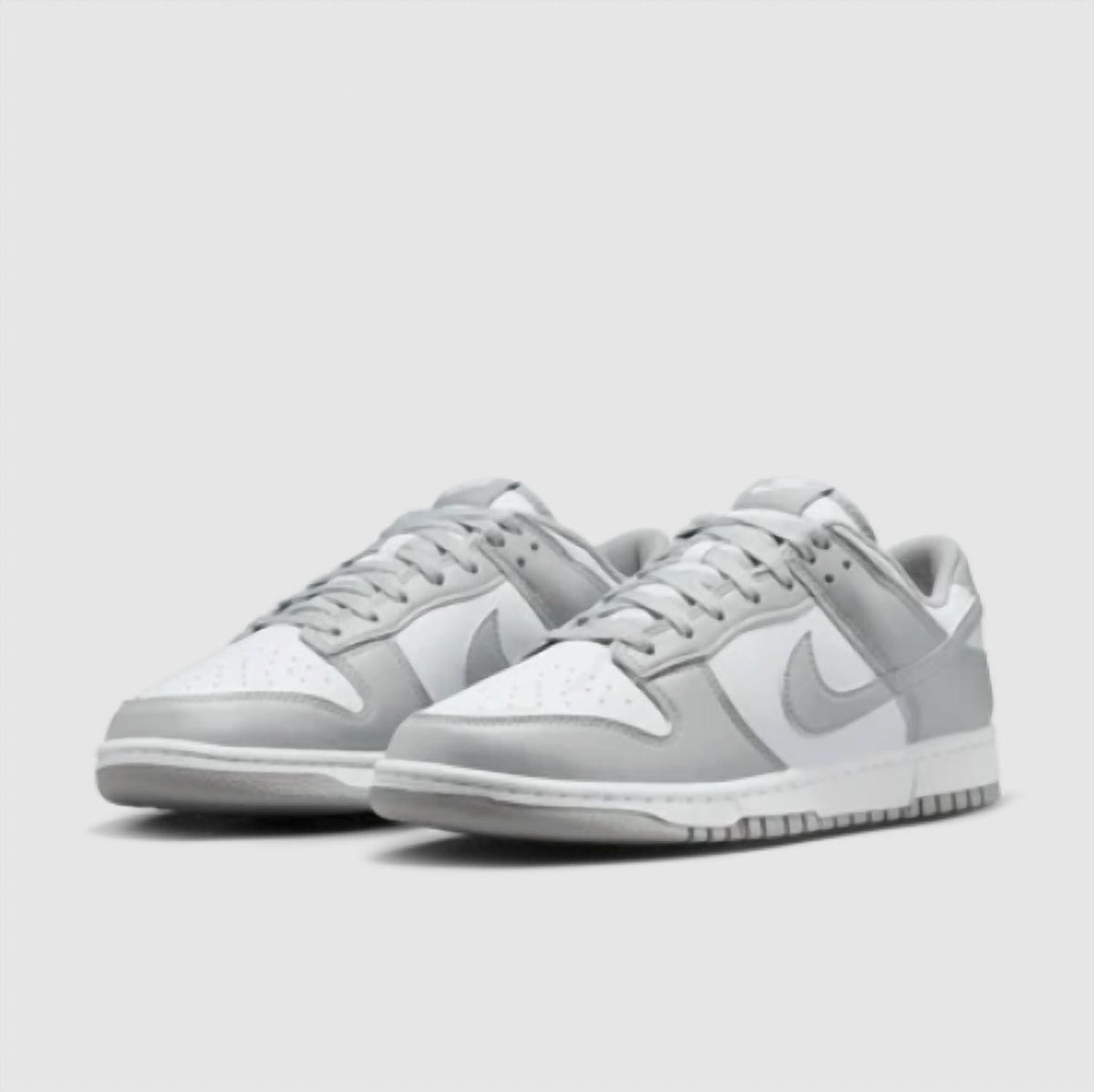 Tenis de hombre color gris