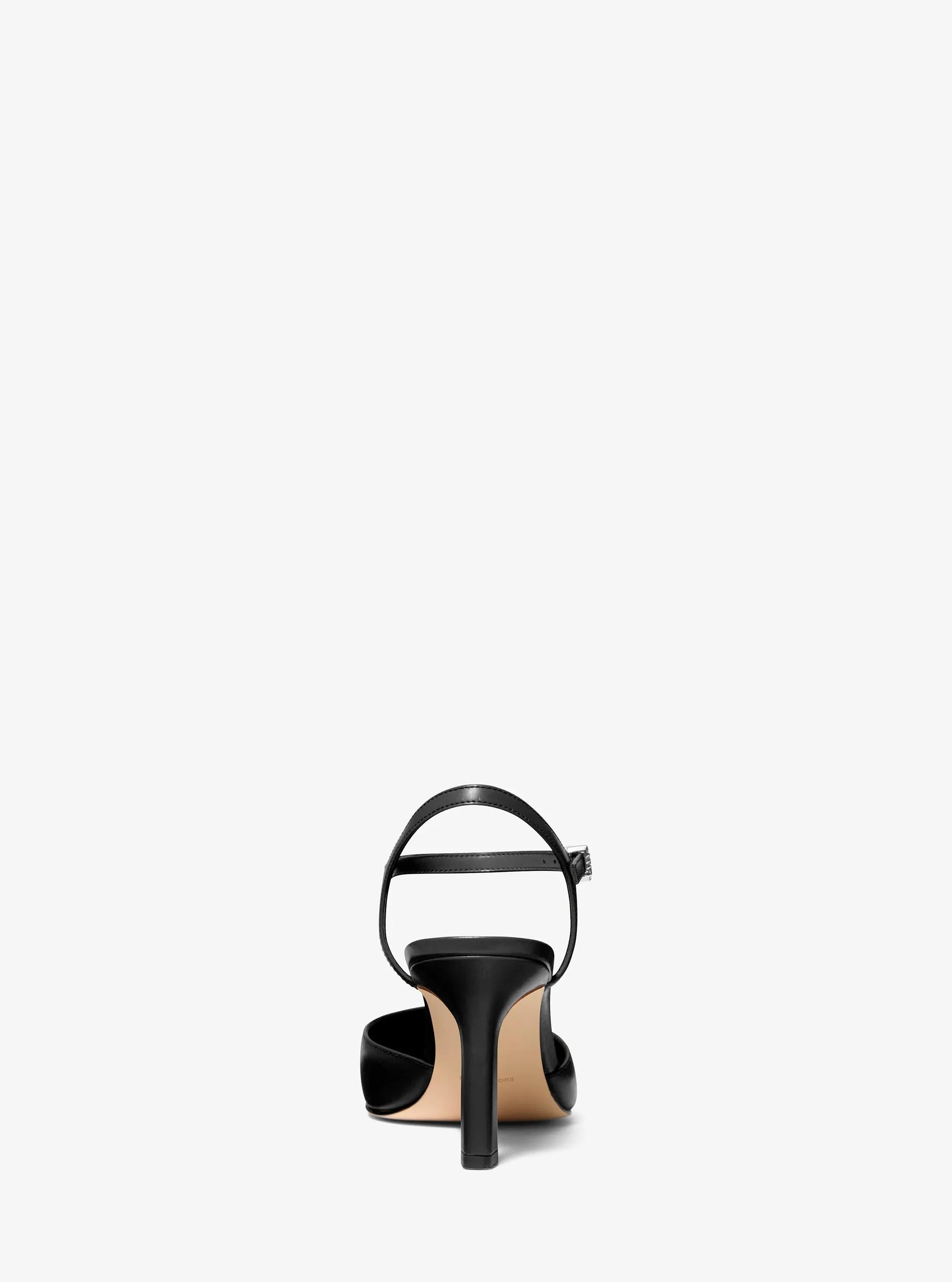 Tacones de cuero