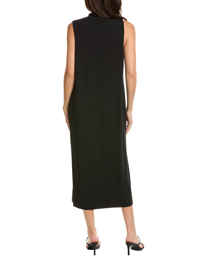Vestido con cuello alto