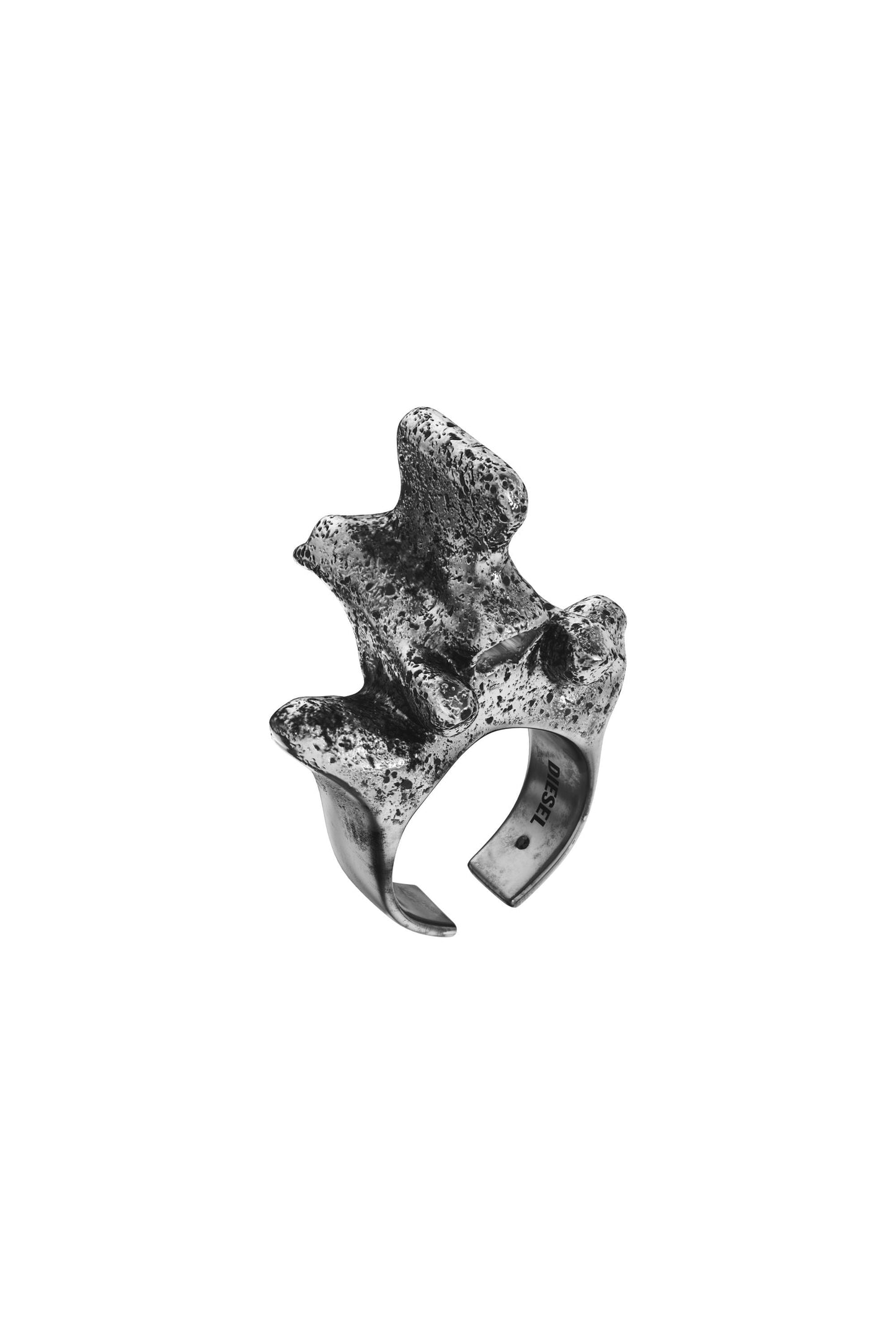 Anillo color plateado