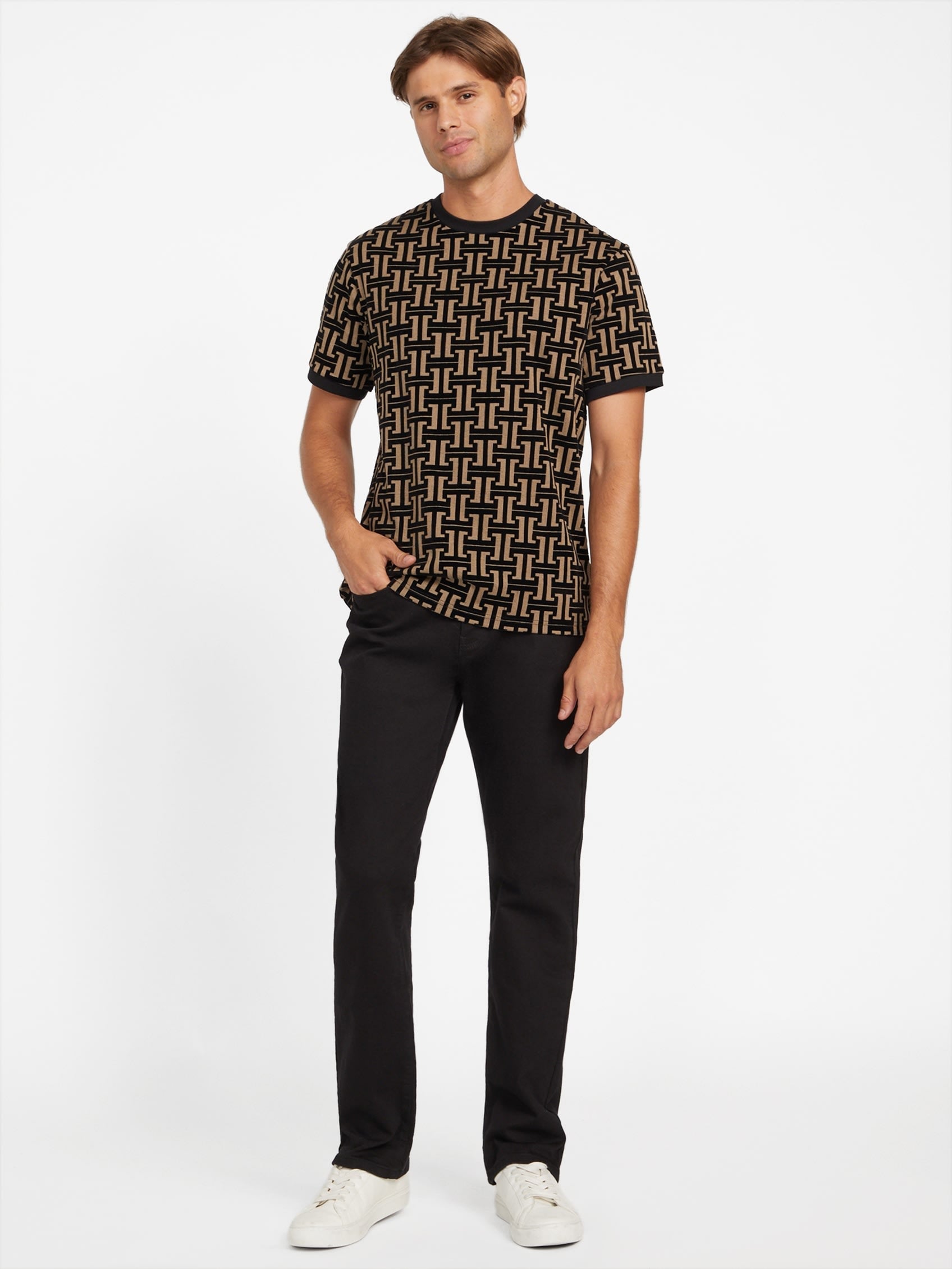 Camiseta con cuello redondo