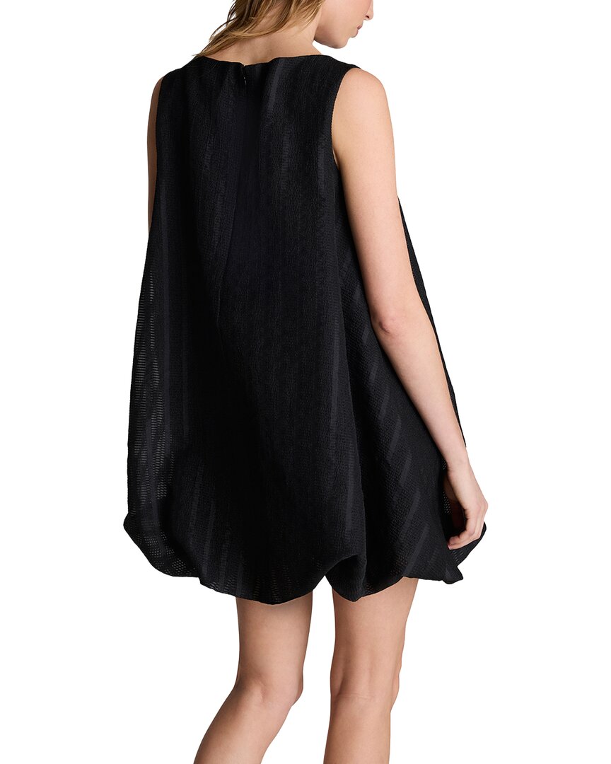 Vestido corto sin mangas