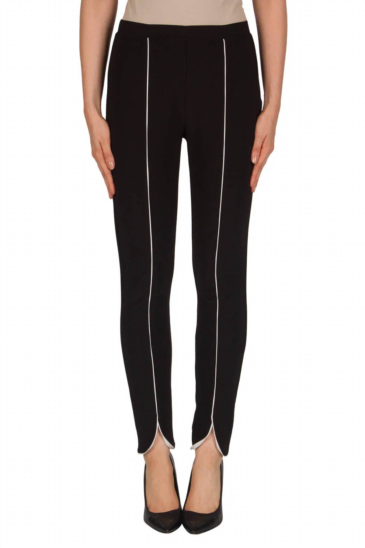 Pantalón de corte ajustado color negro