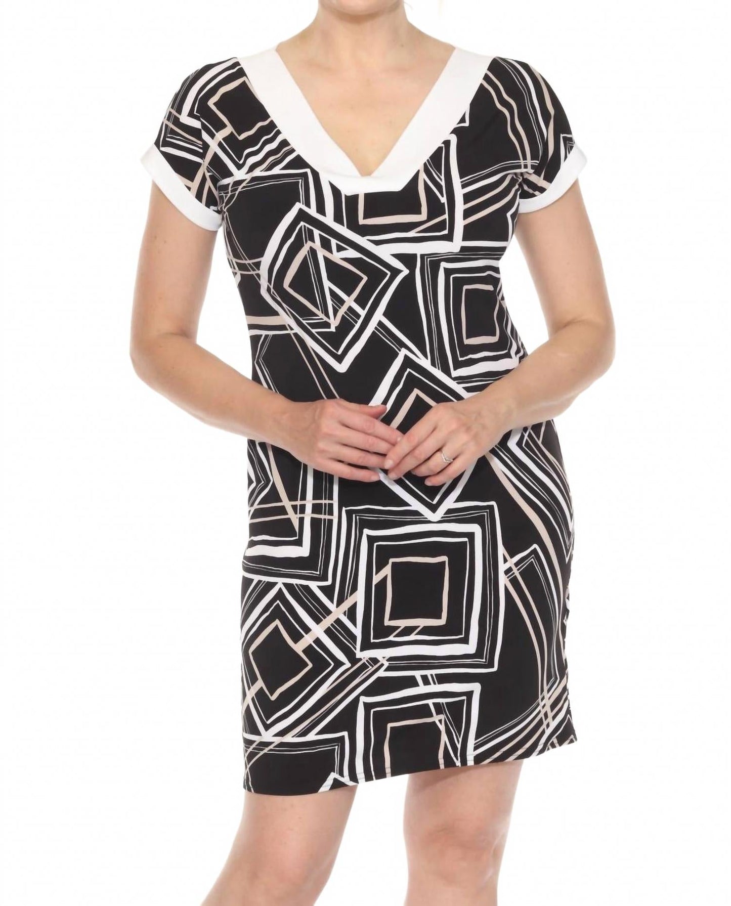 Vestido corto con cuello en V color negro