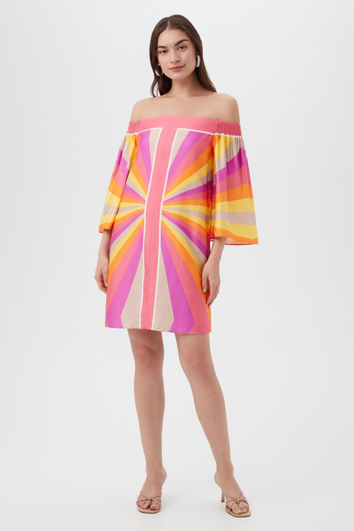 Vestido con hombros descubiertos