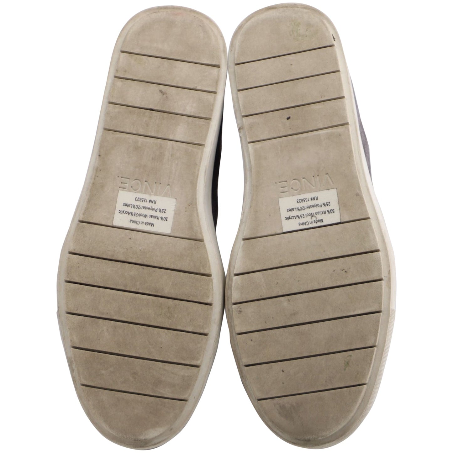 Tenis de gamuza color gris