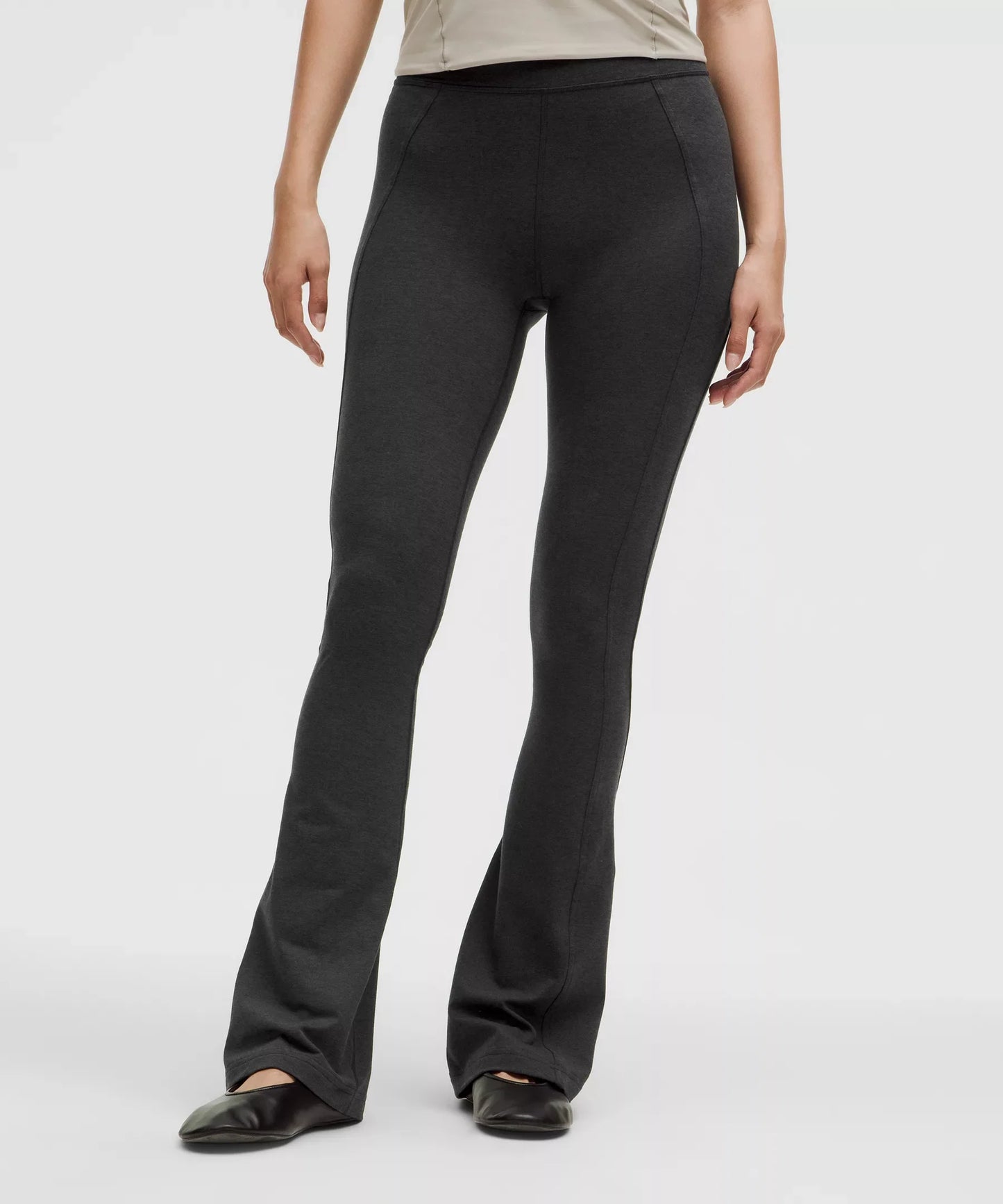 Pantalón de tiro alto
