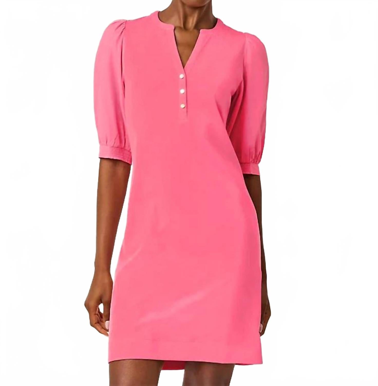 Vestido corto con cuello en V color rosado