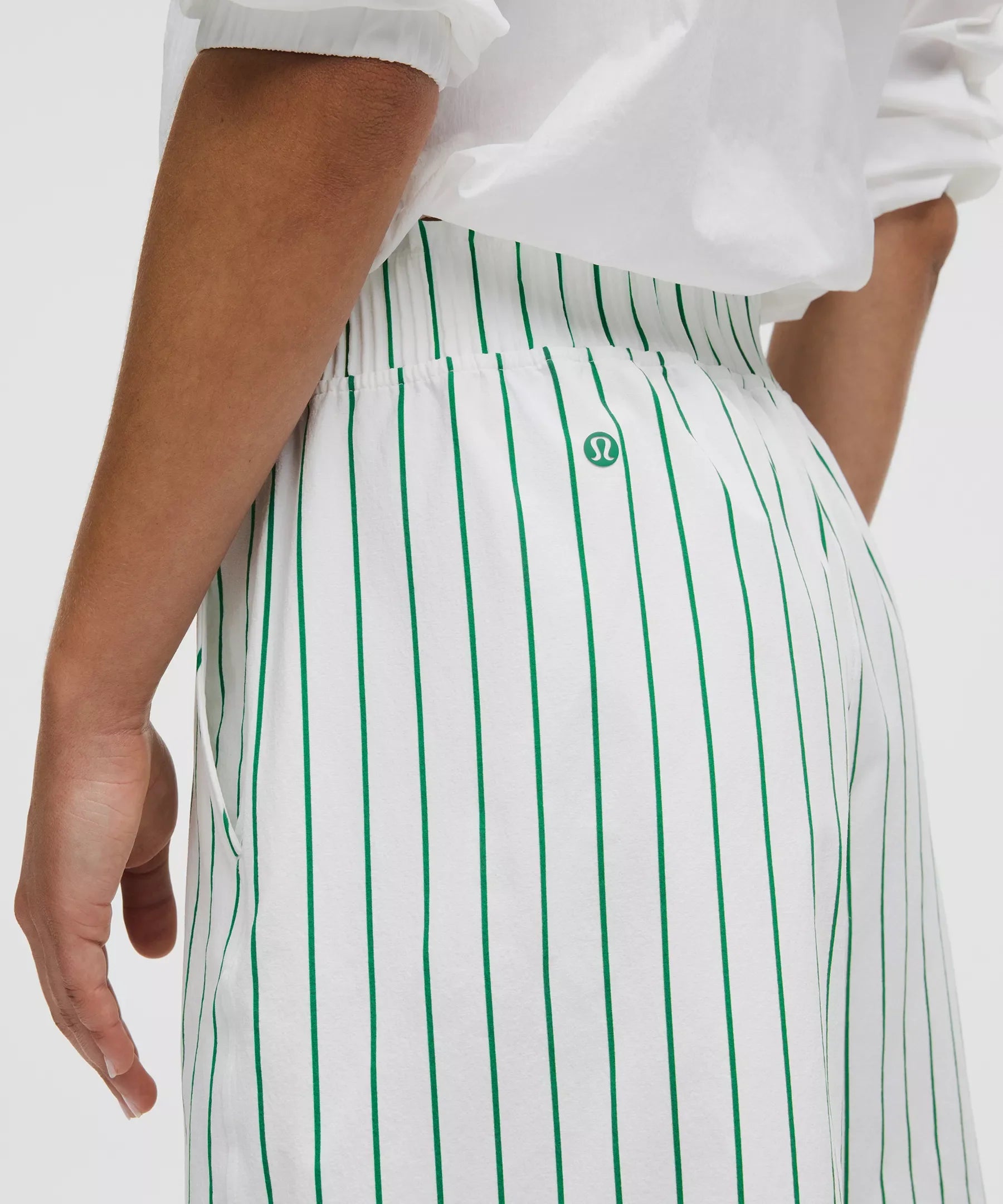 Short de tiro alto con boleros