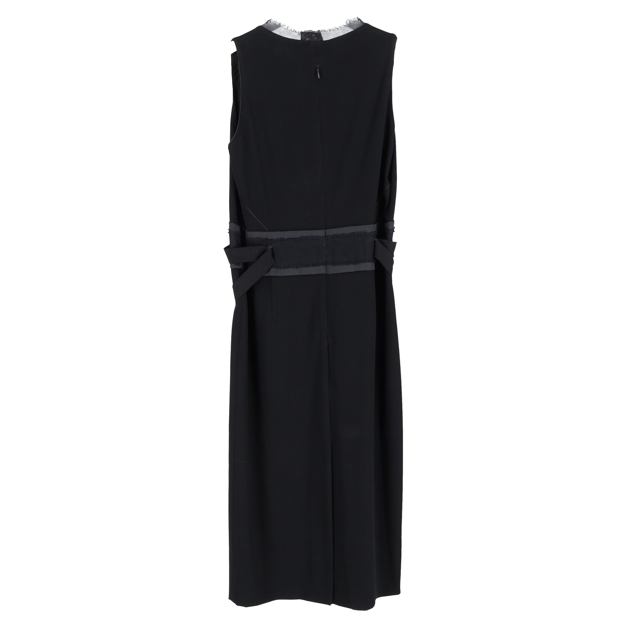 Vestido con cuello en V color negro