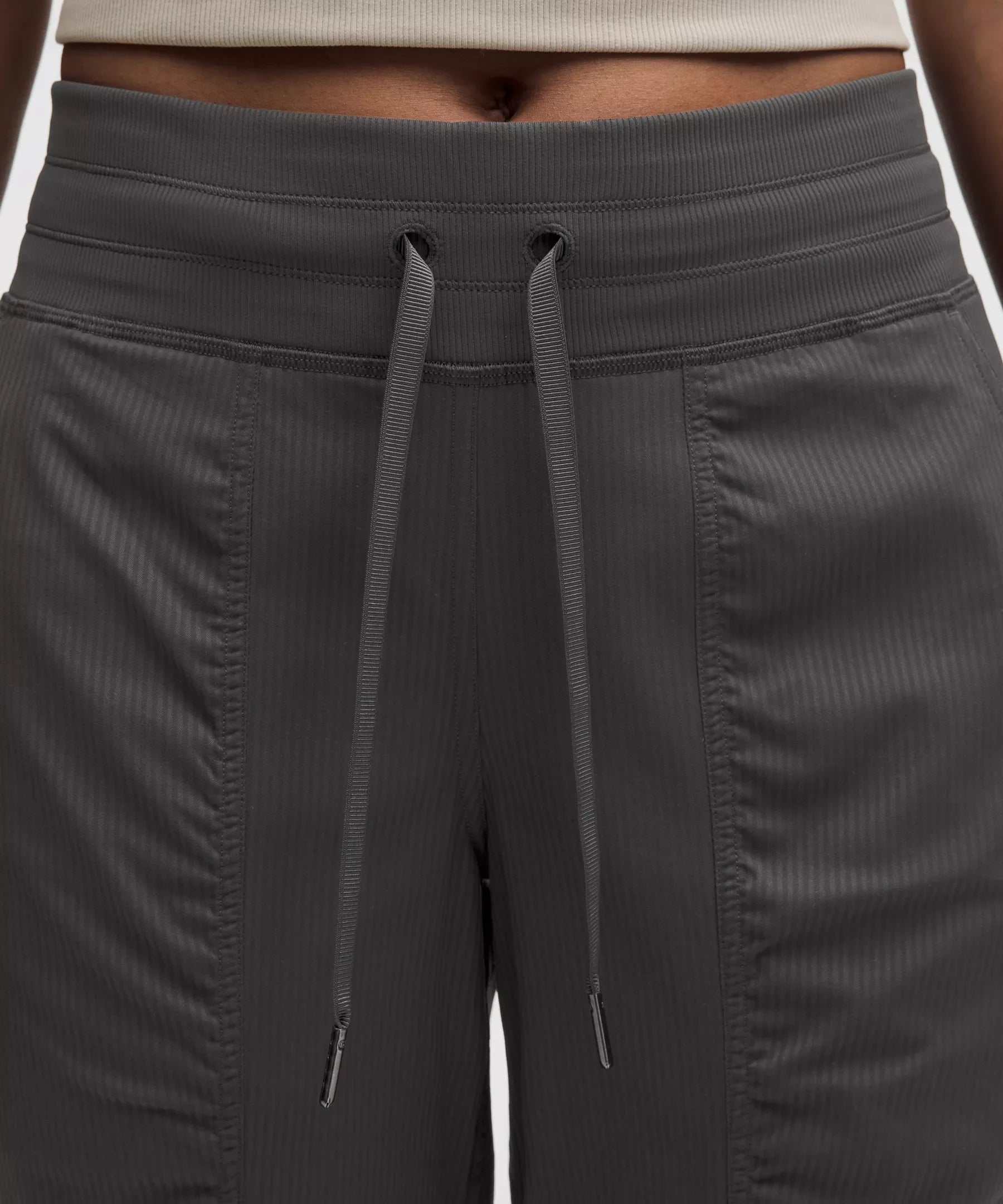 Pantalón deportivo de tiro medio