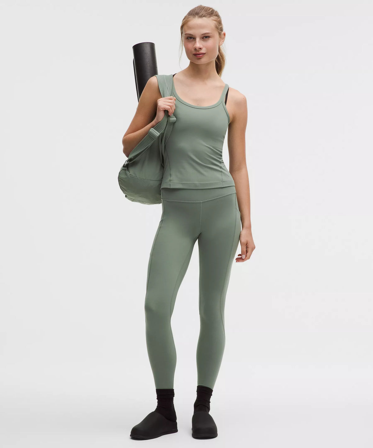 Pantalón de tiro alto