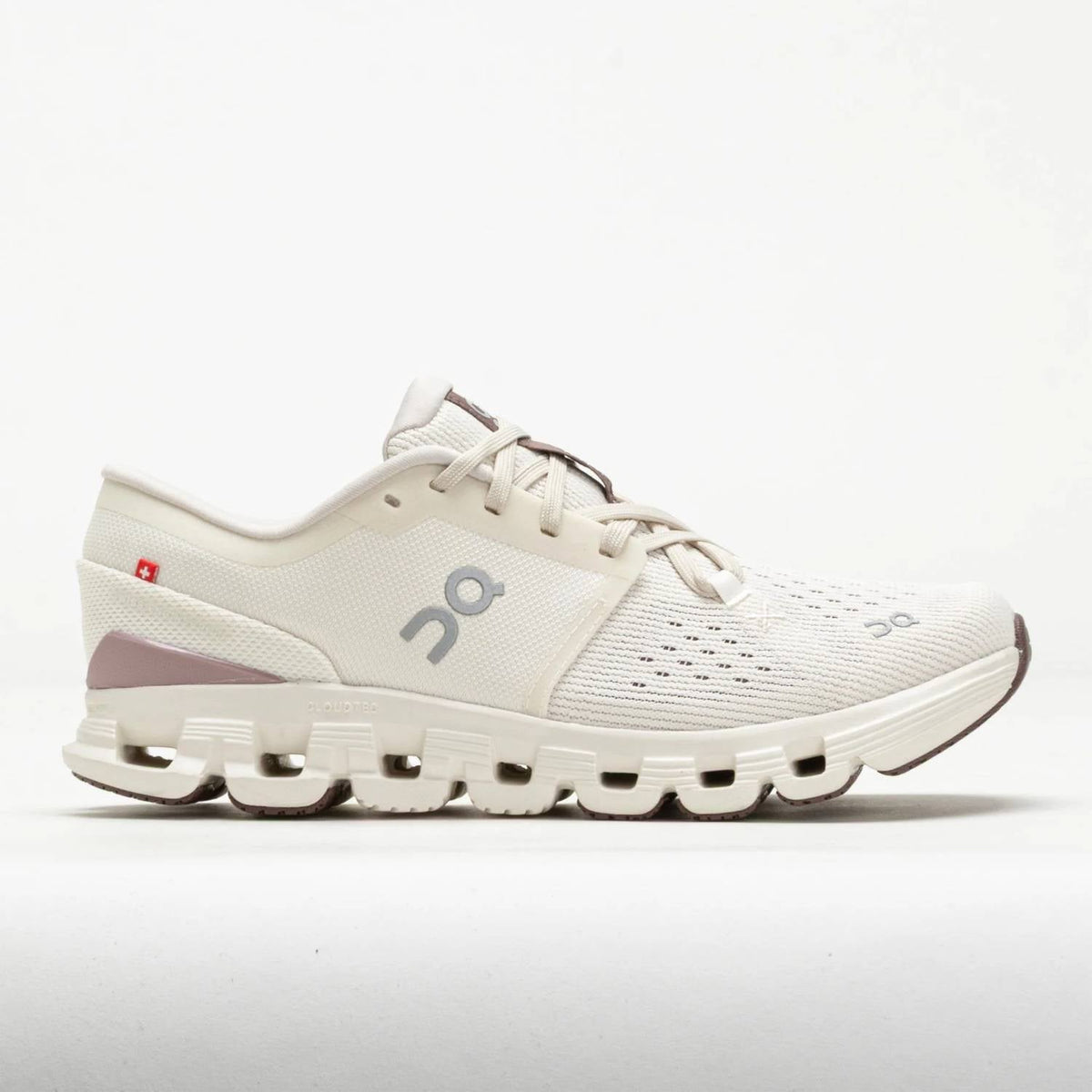 Tenis para correr de mujer color marfil