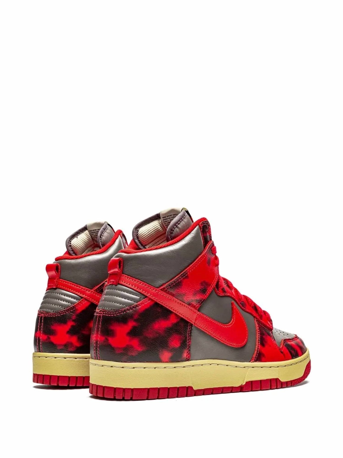 Tenis de hombre color rojo