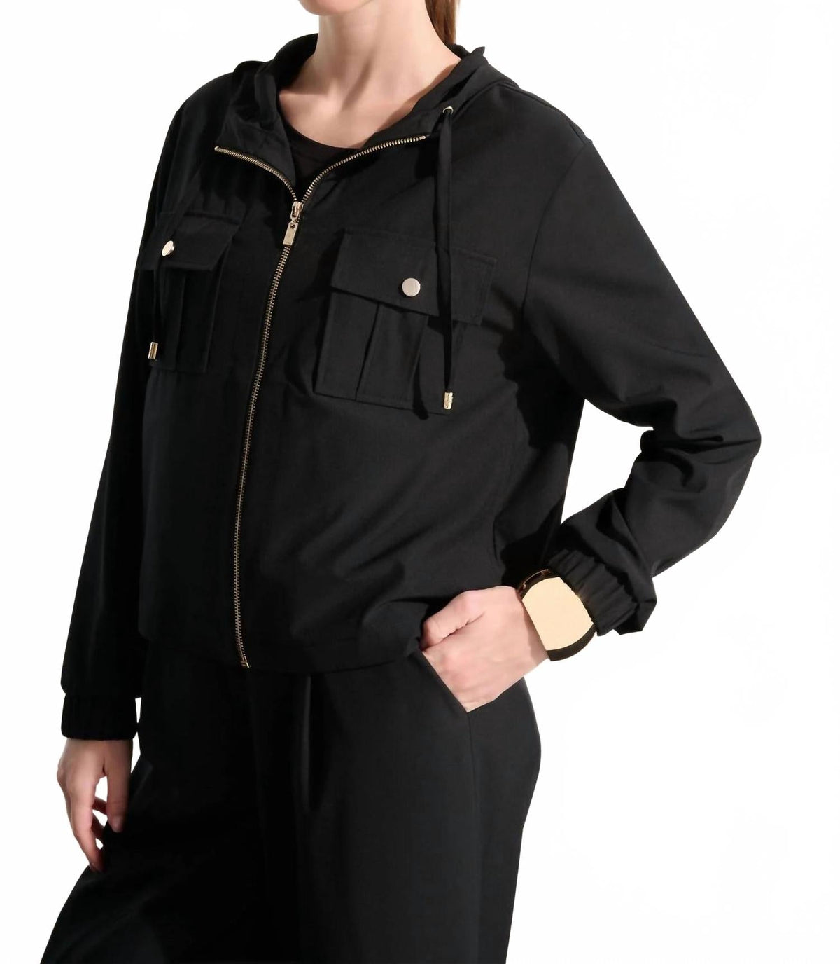 Chaqueta color negro