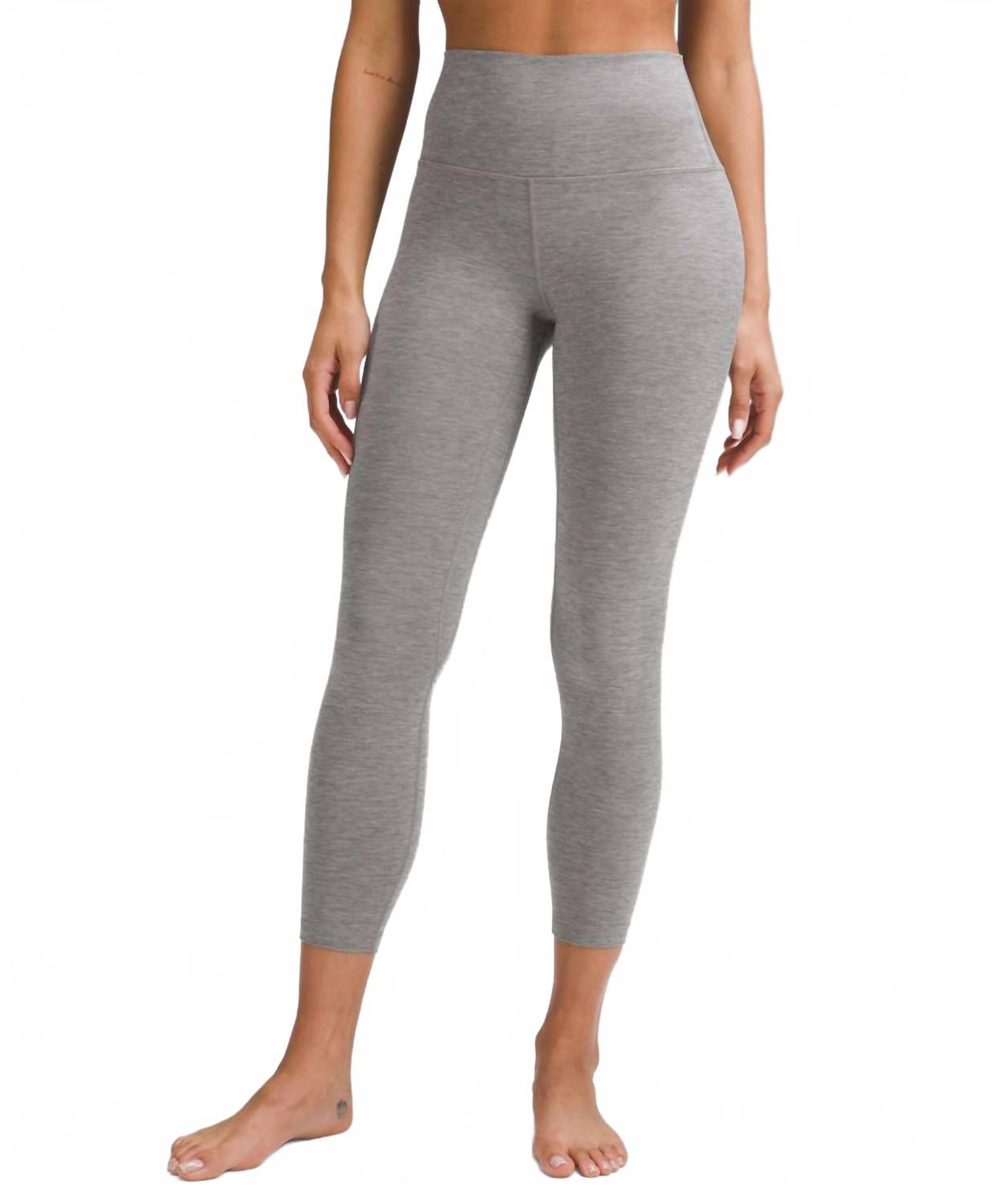 Pantalón de tiro alto color gris