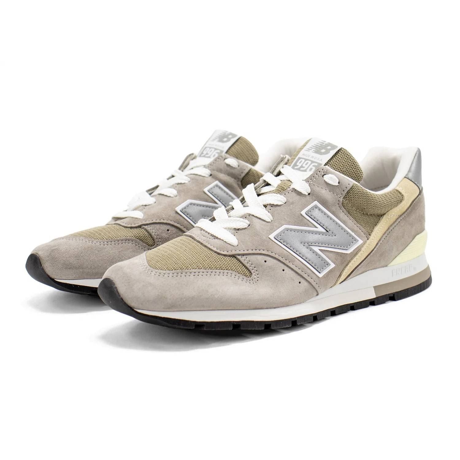 Tenis de hombre color gris