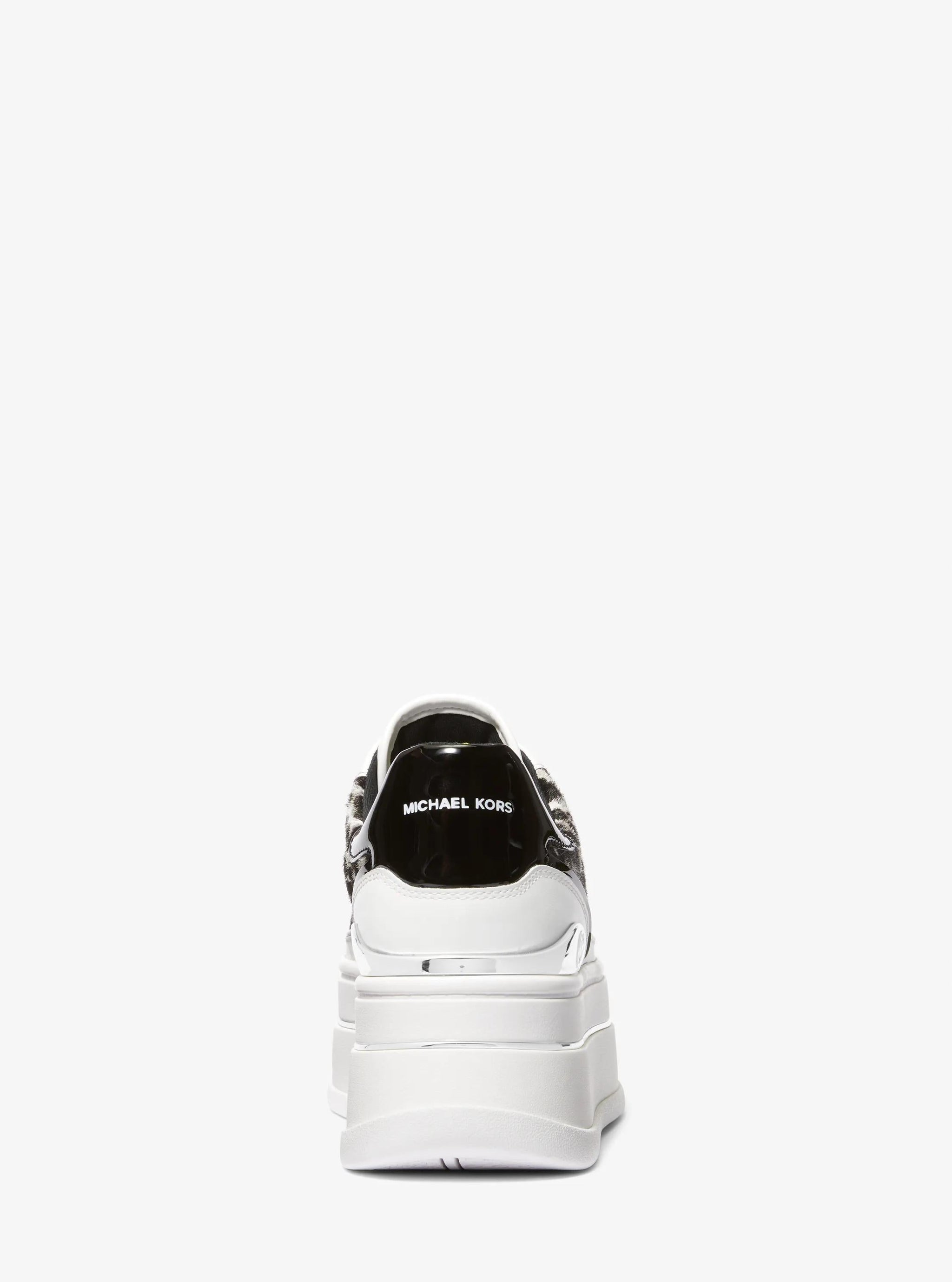 Tenis con estampado animal con plataforma