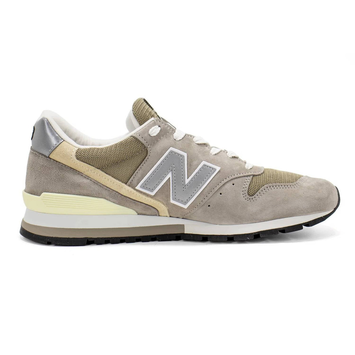 Tenis de hombre color gris