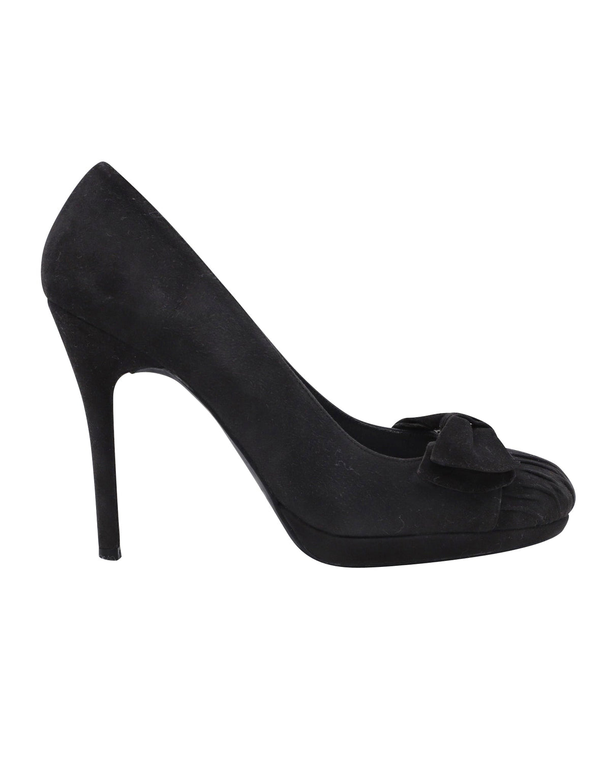 Tacones de gamuza color negro