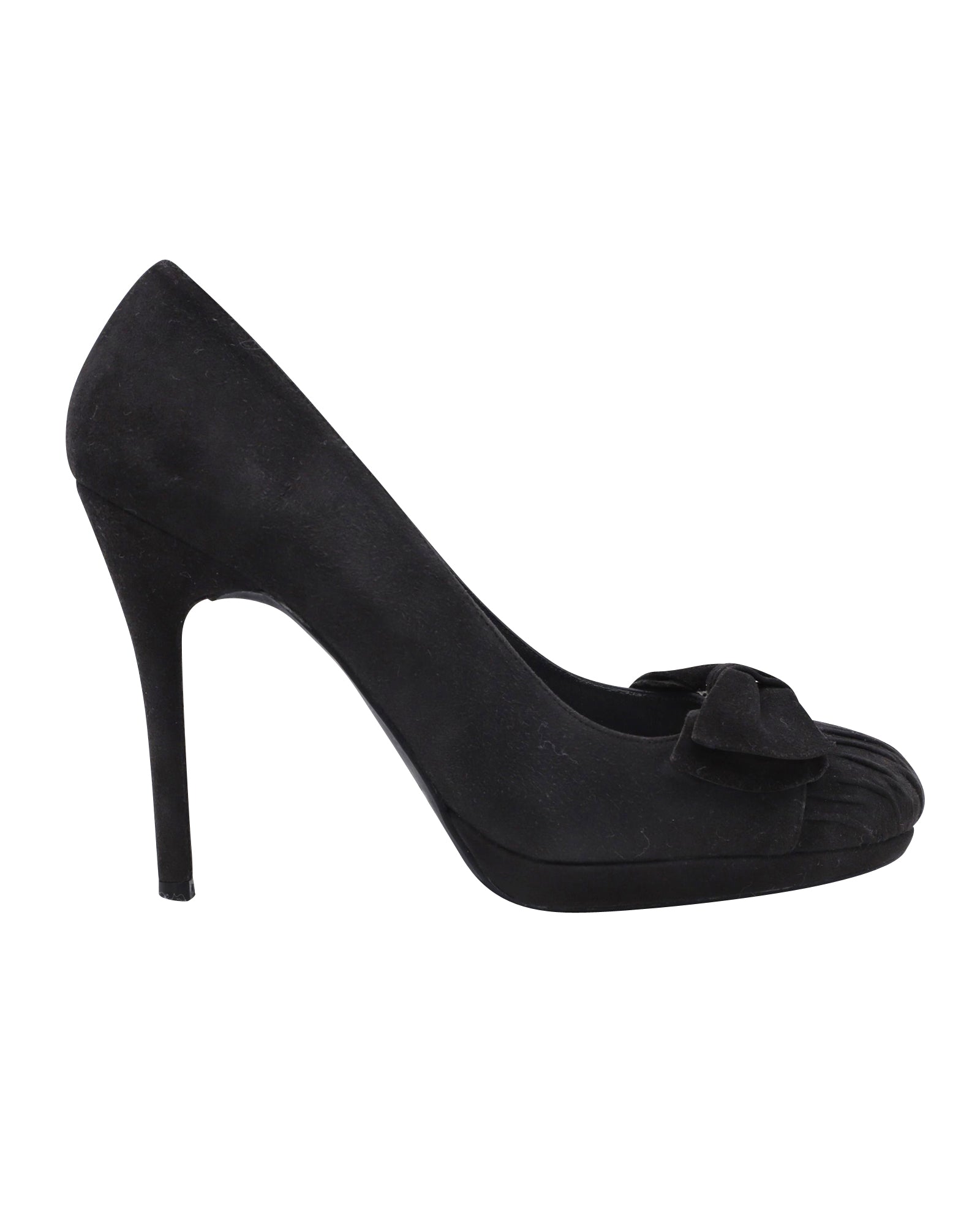 Tacones de gamuza color negro