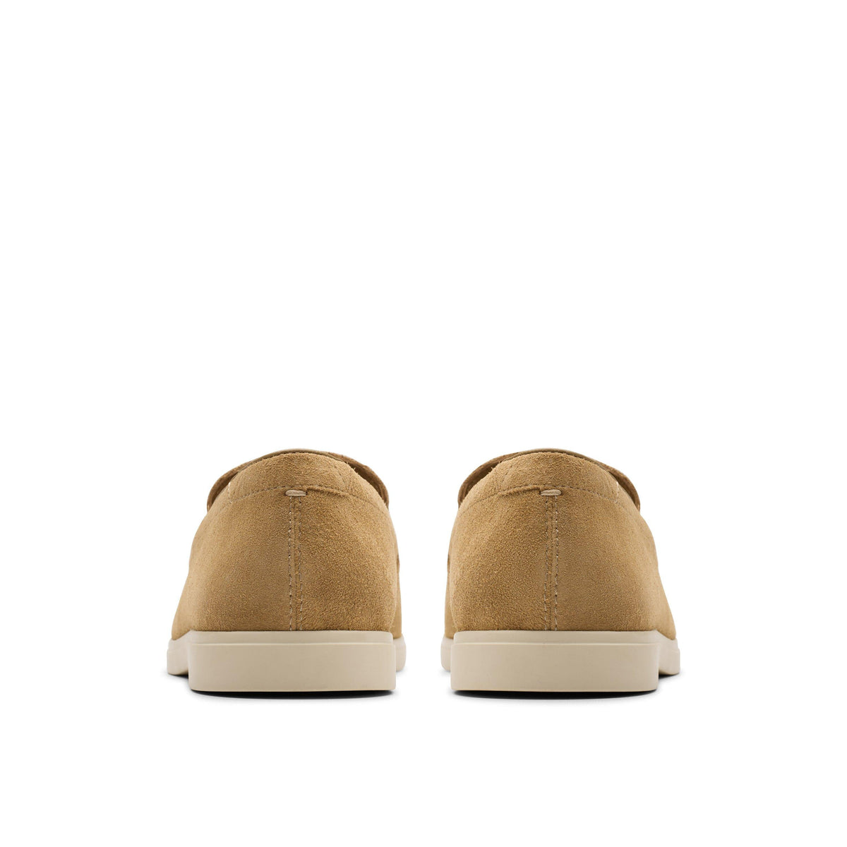 Calzado de gamuza color beige
