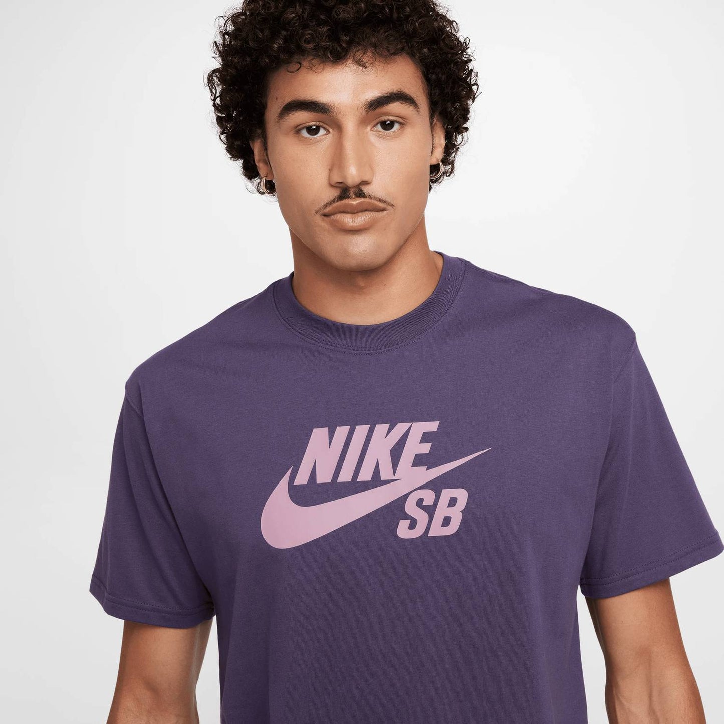 Camiseta con cuello redondo