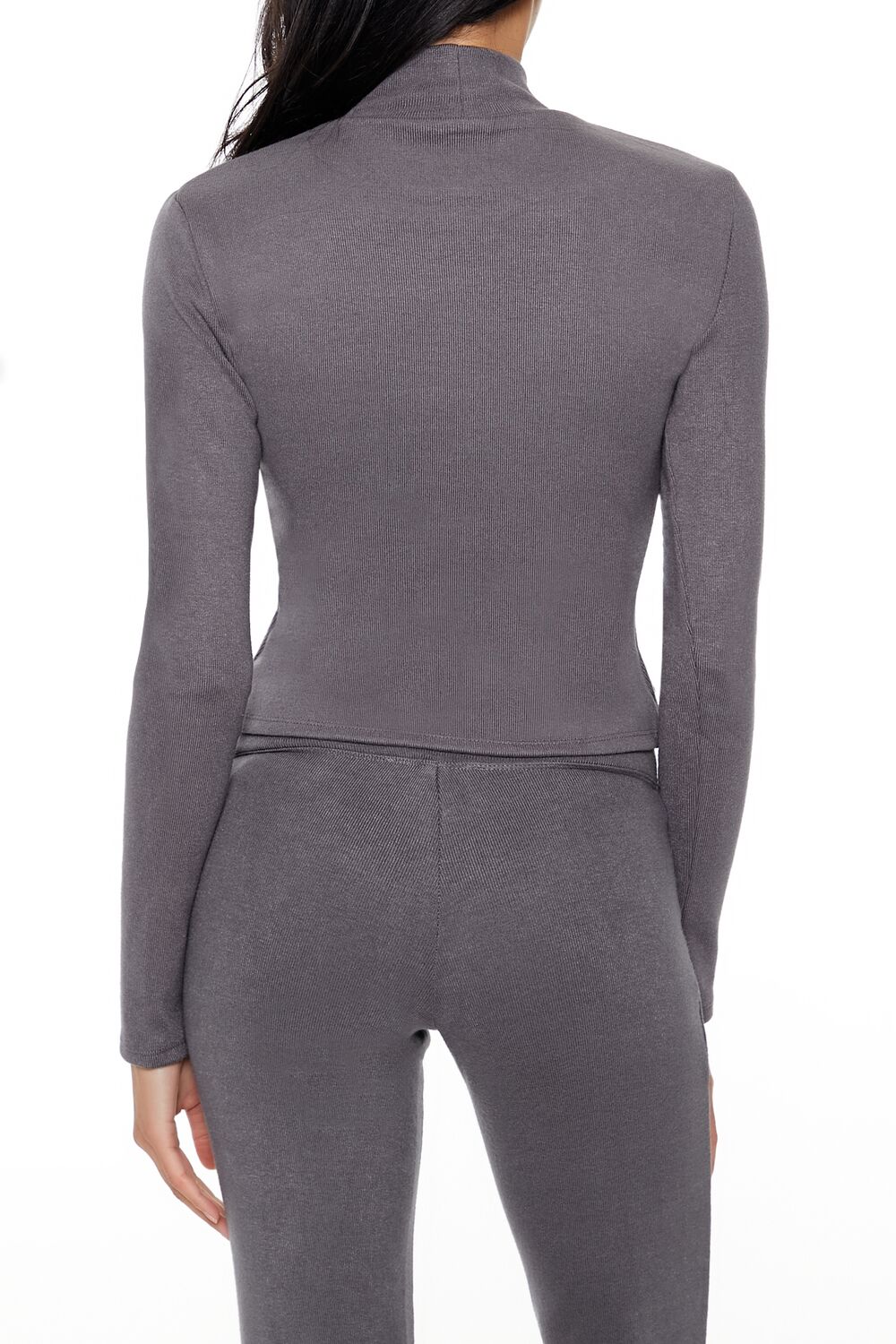 Top con cuello alto