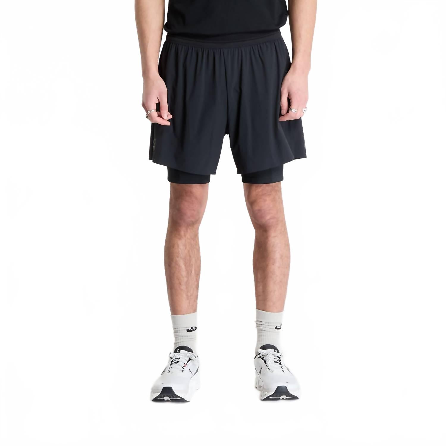 Short de hombre color negro