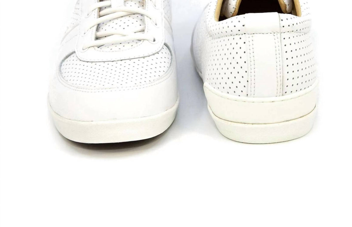 Tenis de hombre de cuero color blanco