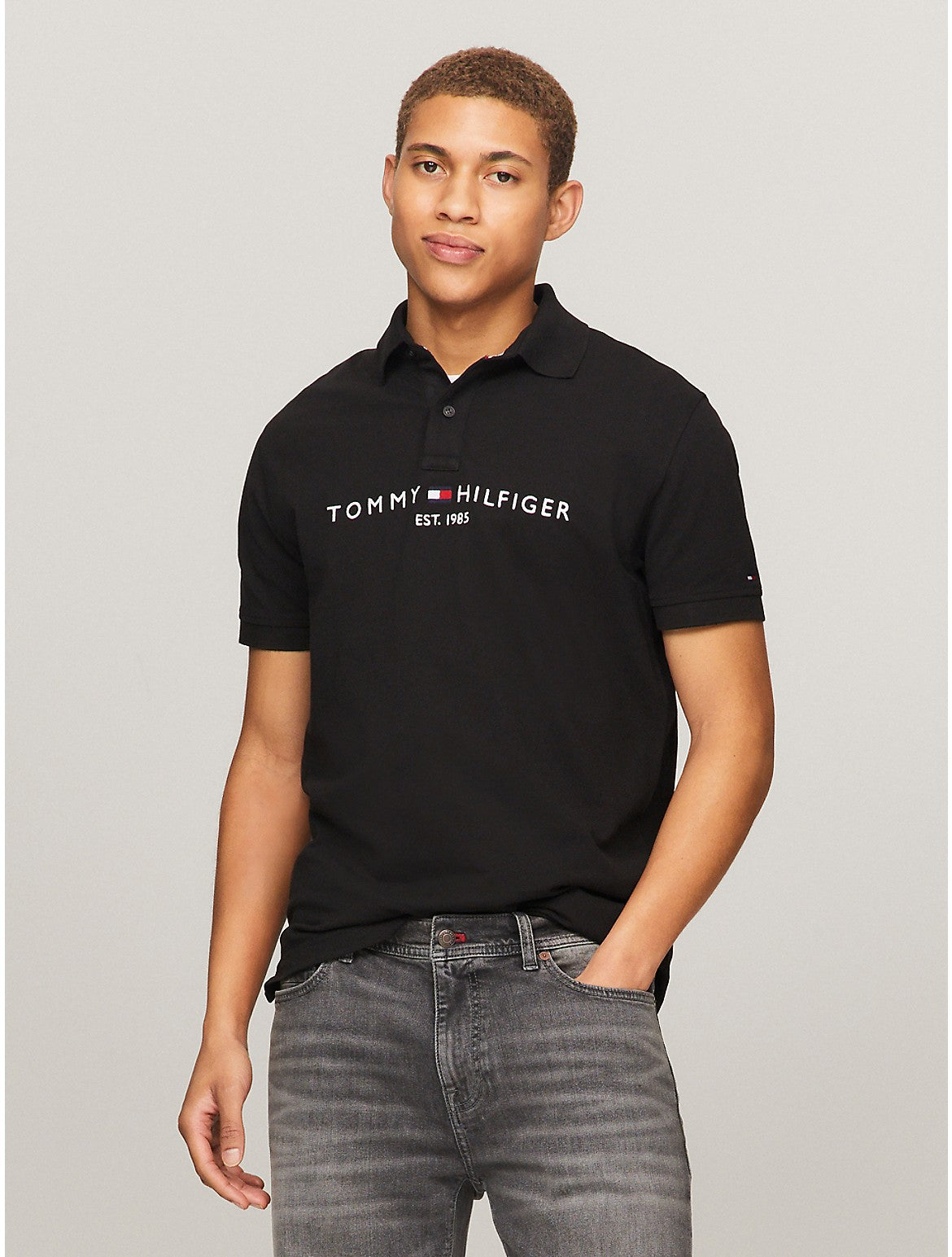 Polo de hombre con estampado con bordado