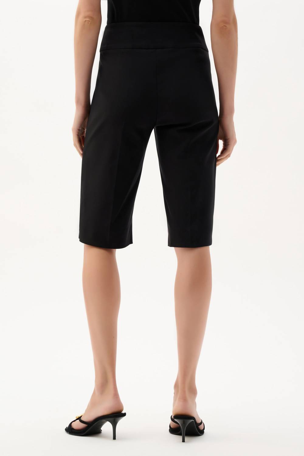 Short color negro