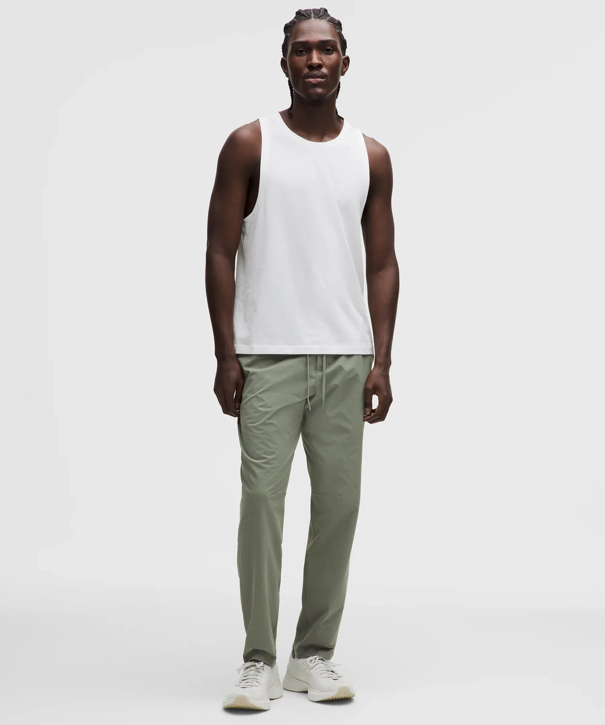 Pantalón de corte ajustado
