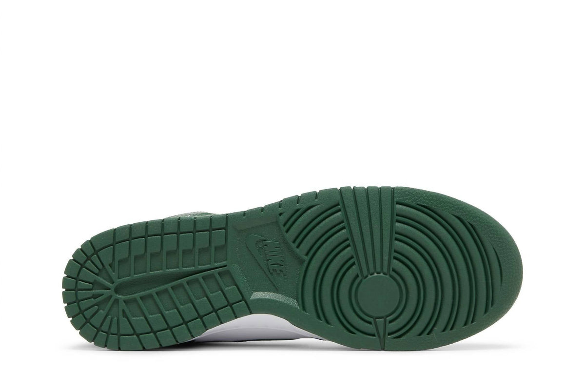 Tenis de hombre color verde