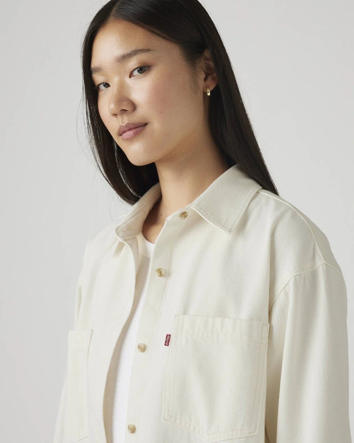 Sobrecamisa de mujer de algodón color crema